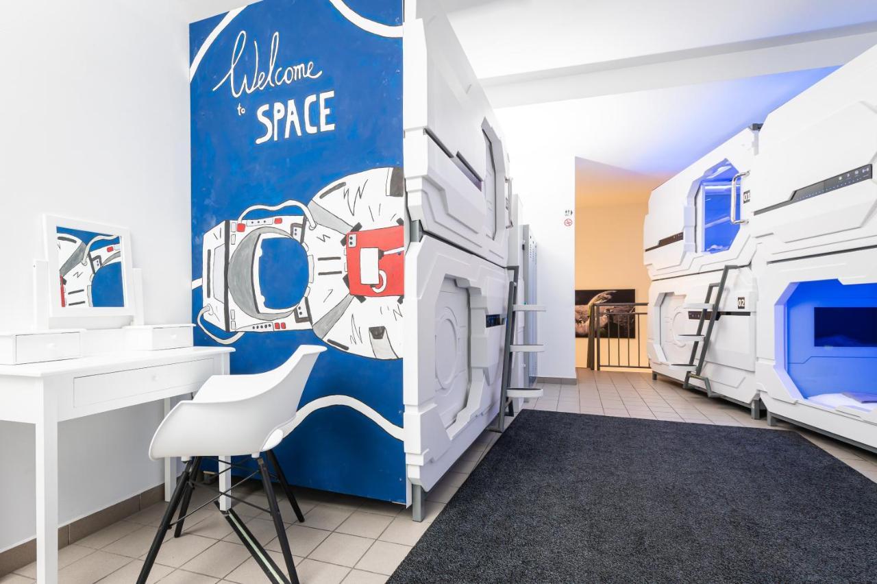 Space Home Apartment - Inner City Вена Экстерьер фото